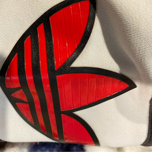 Adidas vintage sweatpants - Picture 3 of 3